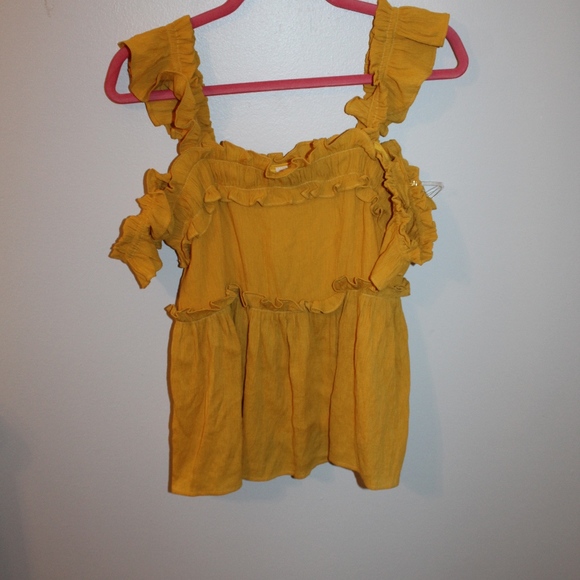 NWT Yellow/Gold Ruffled top - Picture 3 of 5